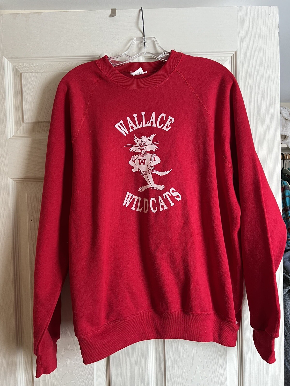 Vintage XL Wallace Wildcats Sweatshirt