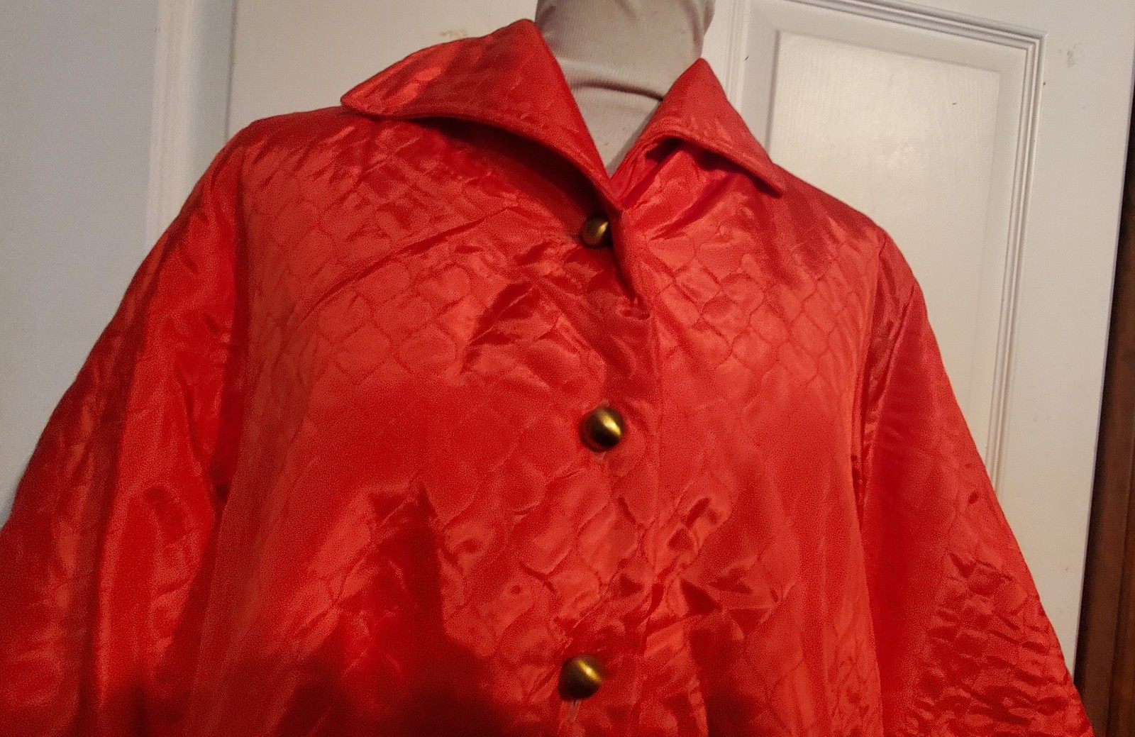 Vintage 50s 60s Lipstick Red Quilted Hostess Short Robe B44 Styled by Loungees