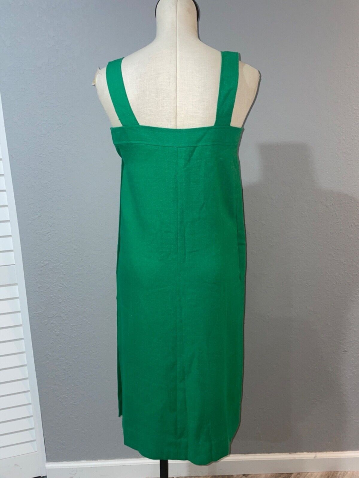 Vintage Women’s Green Sleeveless Dress size 6 Button Up on the Side Square Neck