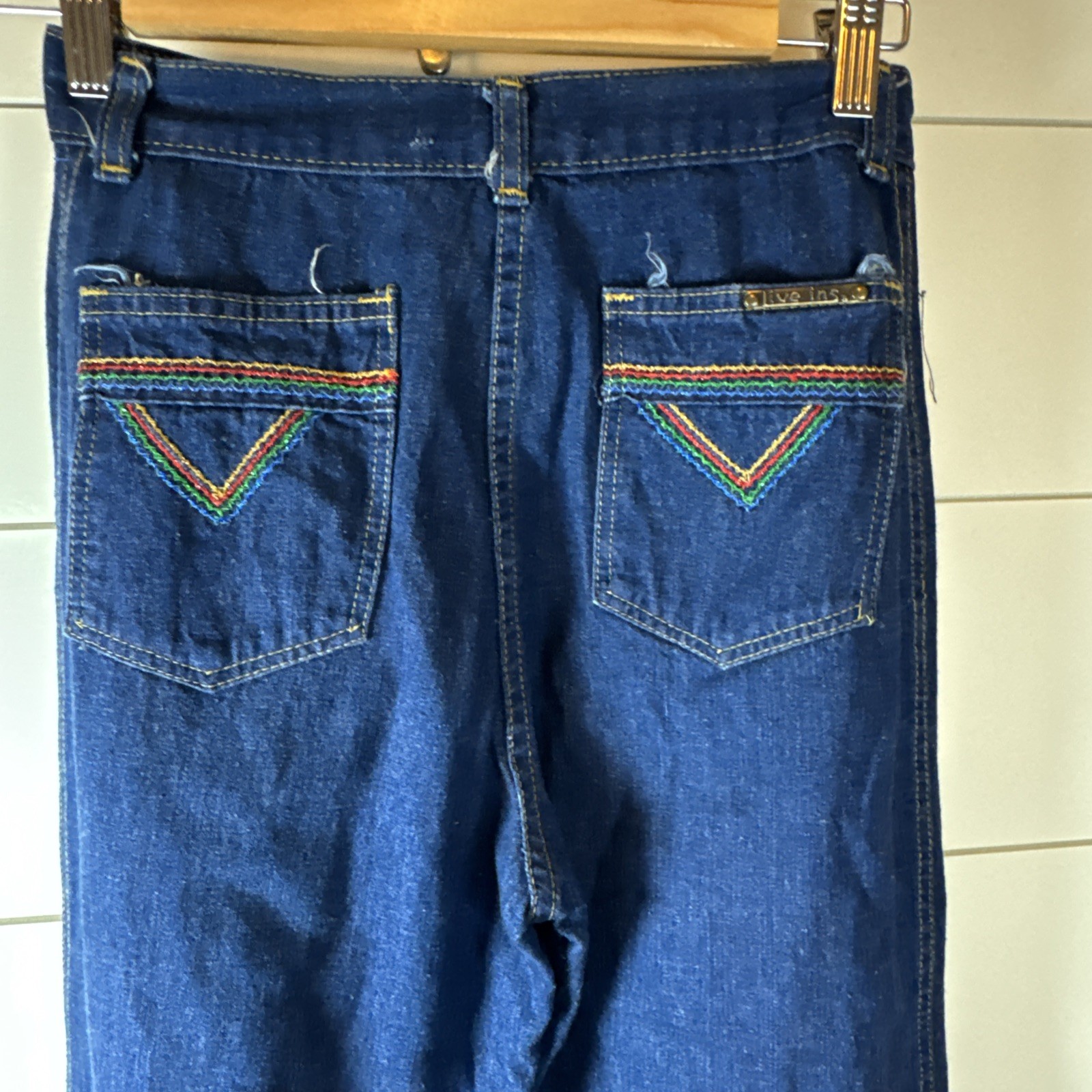 Vintage 70s Live Ins Sz 9 – 24 X 32.5 Embroidered Wide Leg Denim Jeans USA Chic