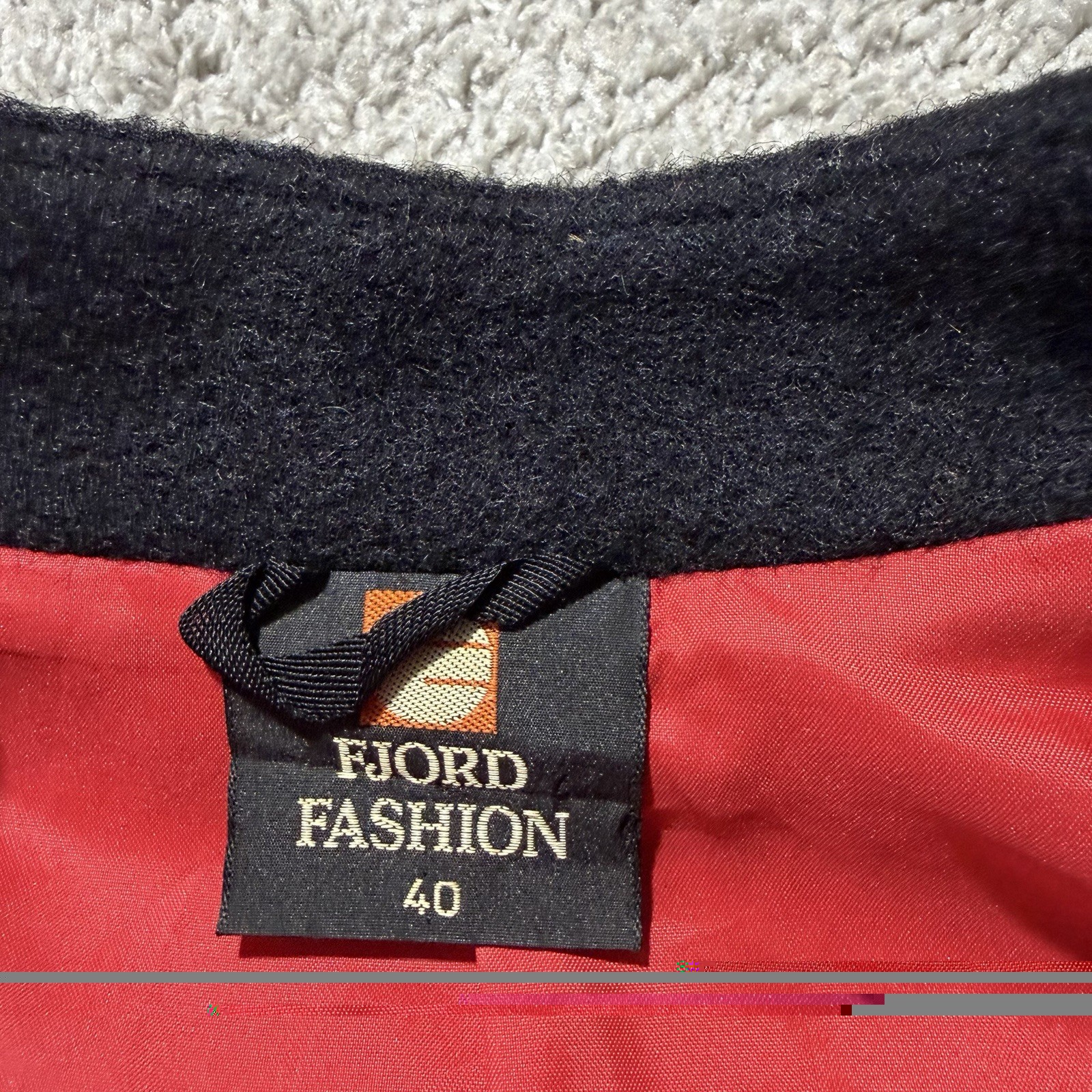 VTG Fjord Fashions Norway Red Wool Folk Jacket EU 40 Norwegian Rose Trim Nordic