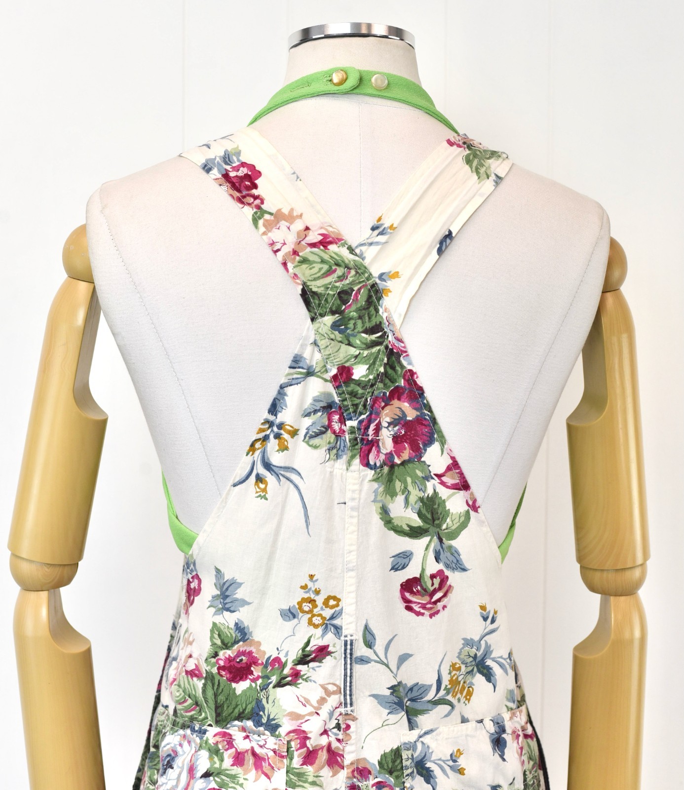 Vintage 1990s Rose Floral Print White Cotton At Last Romper Overalls Shorts