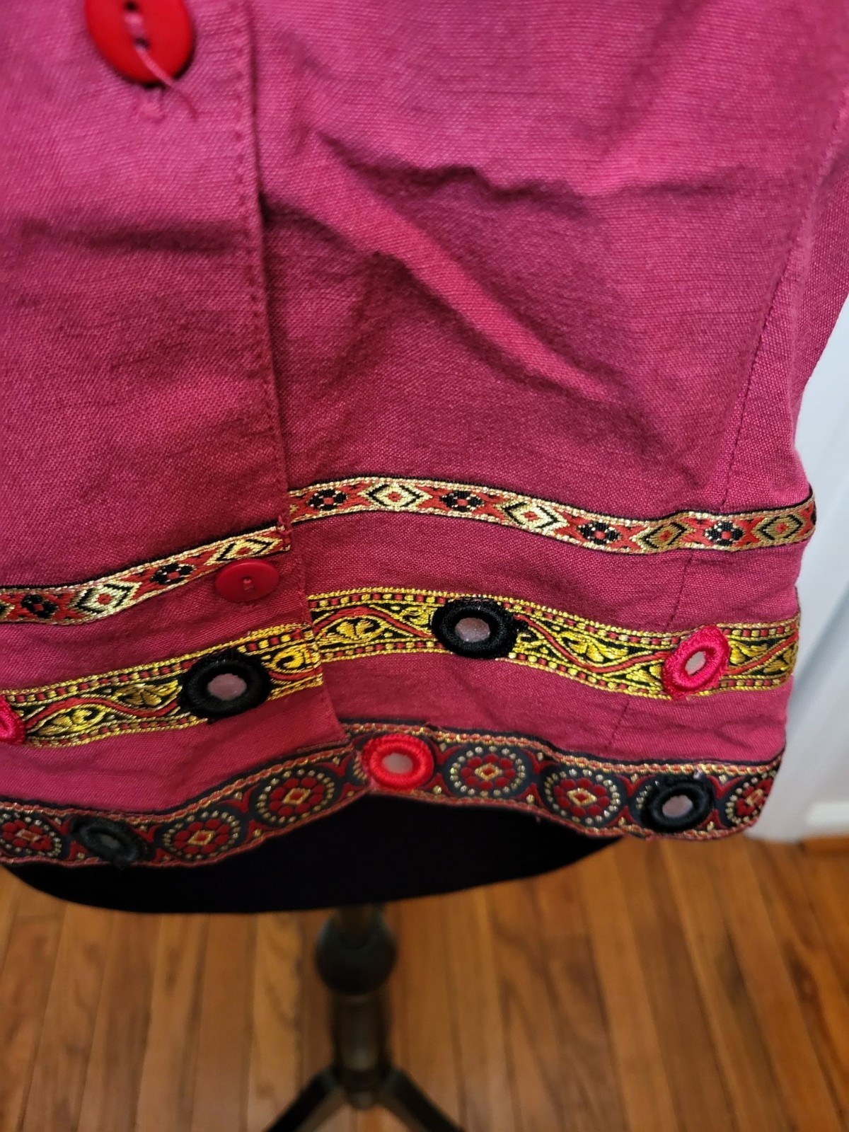 Studio Works Vintage 90s/Y2K Red Linen Blend Button Up M Boho Indie Embroidered