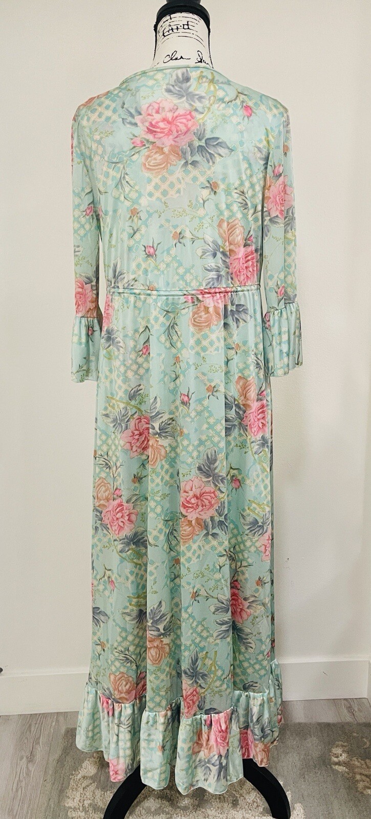 Vanity Fair 2 Piece Set Maxi NightGown & Robe Peignoir Pastel Floral Sz SML VTG