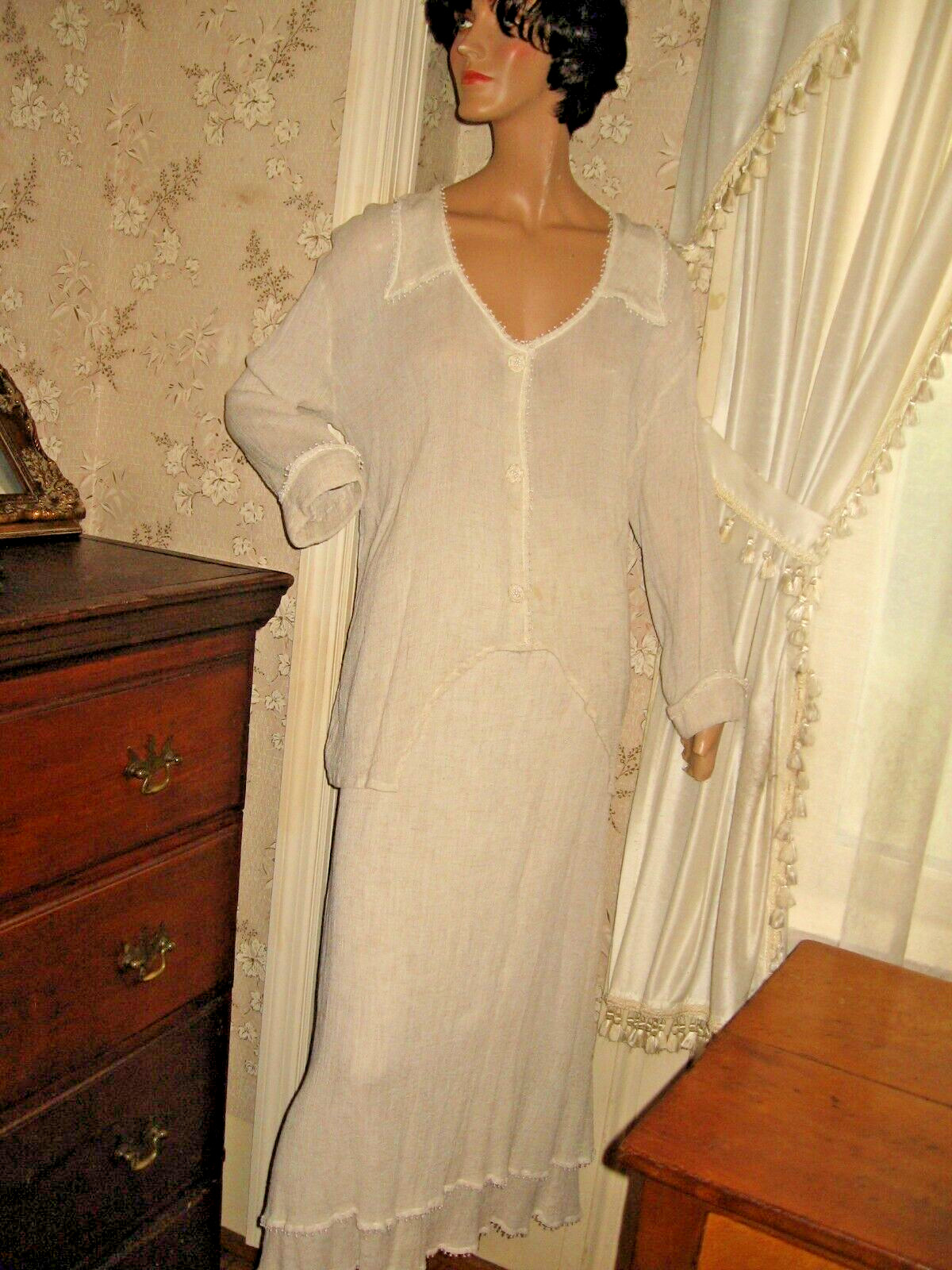 LOVELY VINTAGE MARGOT LEA IVORY/OATMEAL 2 PIECE STRETCH GAUZE DRESS – TOP/SKIRT