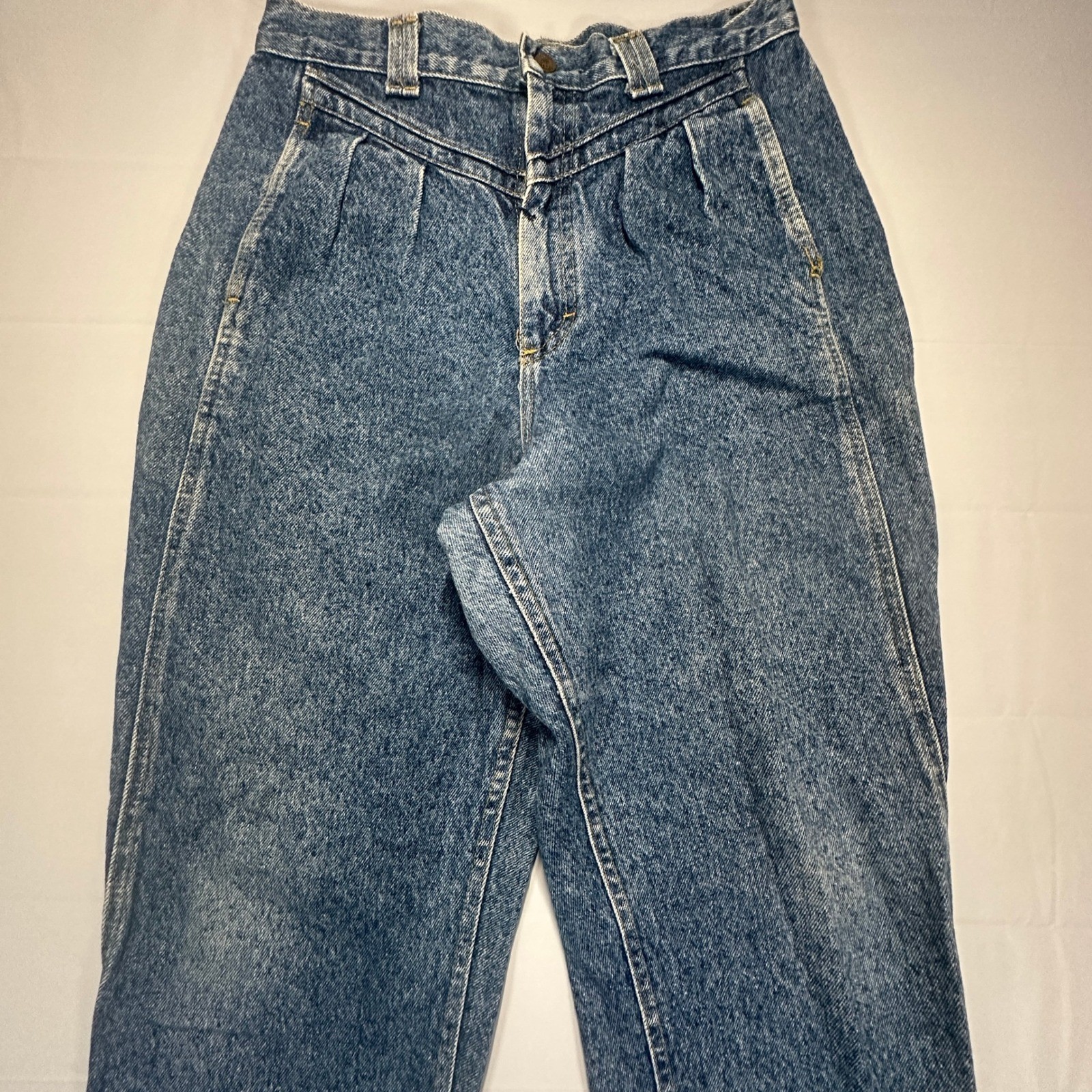Vintage Lee High Waisted Pleated Mom Jeans Medium Wash Tapered Leg USA Made 16.5