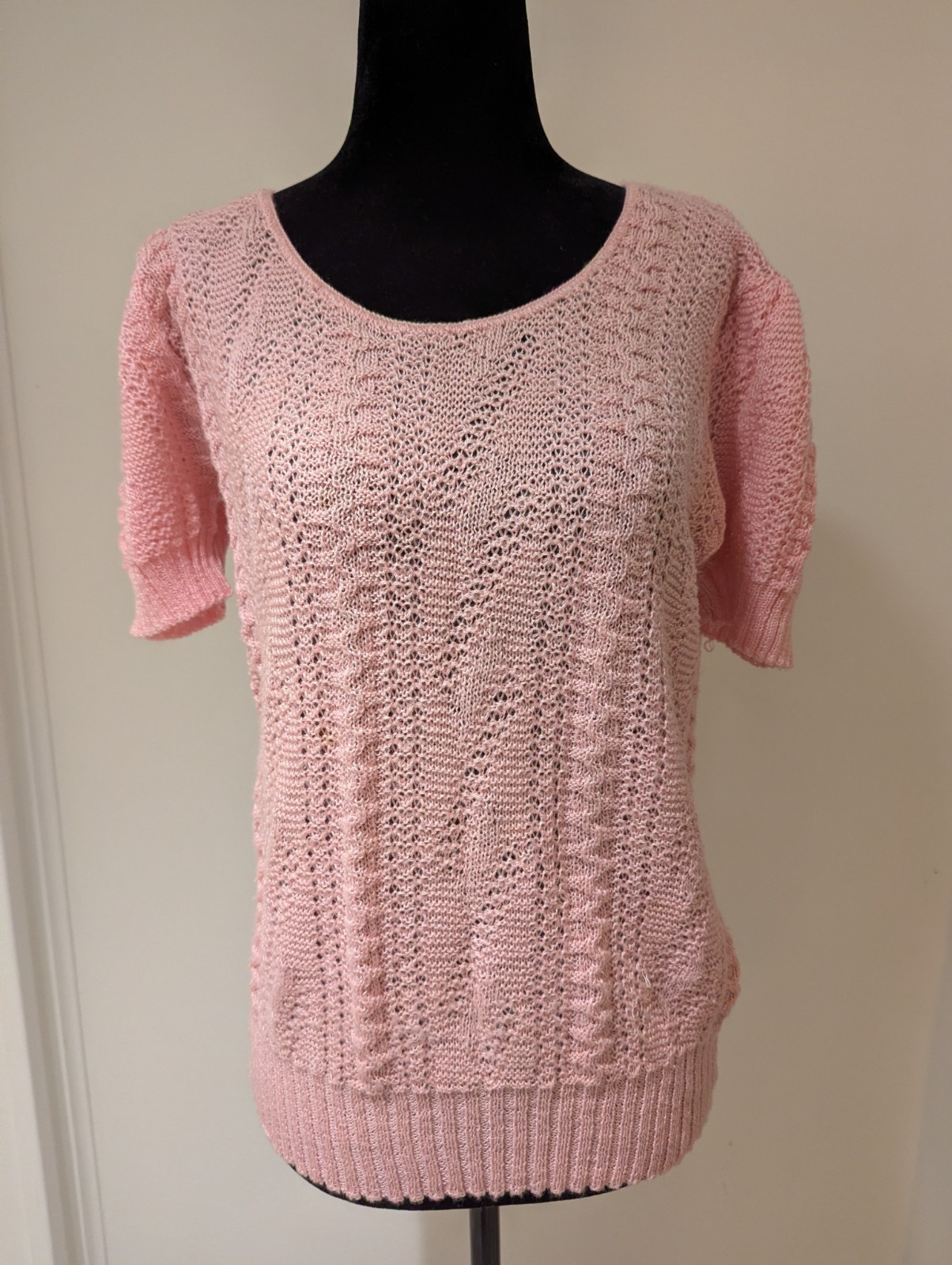Vintage 1970s Miss Scotch English Pink Knit Pullover Sweater Medium Short Sleeve