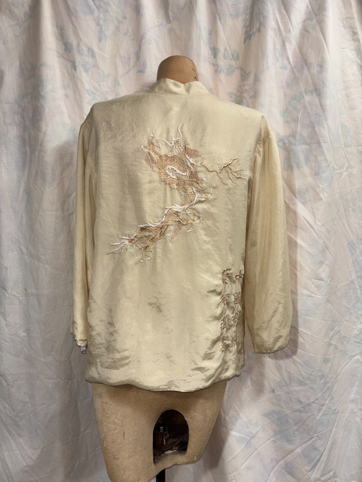 1980s 1990s Josie Natori Silk Blouse Top Bed Pajama Jacket Dragon Embroidery