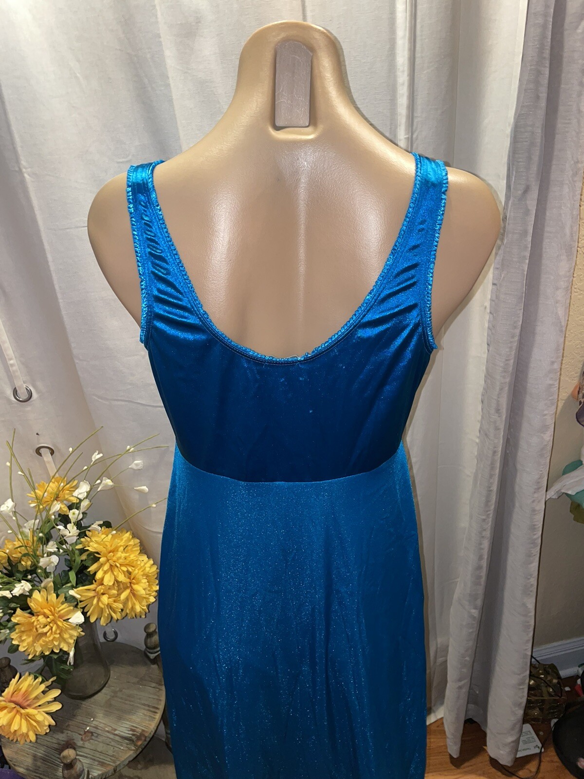 VTG Vassarette Silky Soft Nightgown Negligee Gown w/Rosette Blue Size M