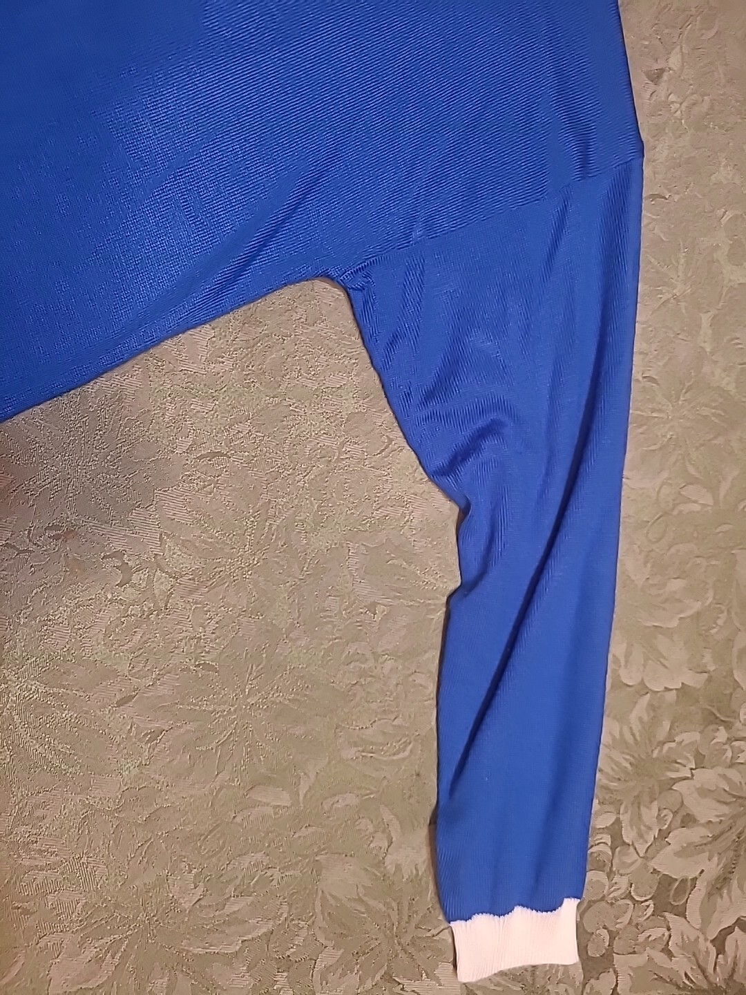 100% Acrylic Gladys Bagley sweater Large Cardigan Long Sleeve Blue Vintage