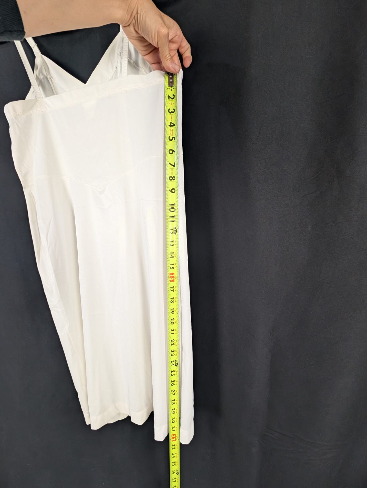 Vintage Montgomery Ward White Slip Sz 32-L
