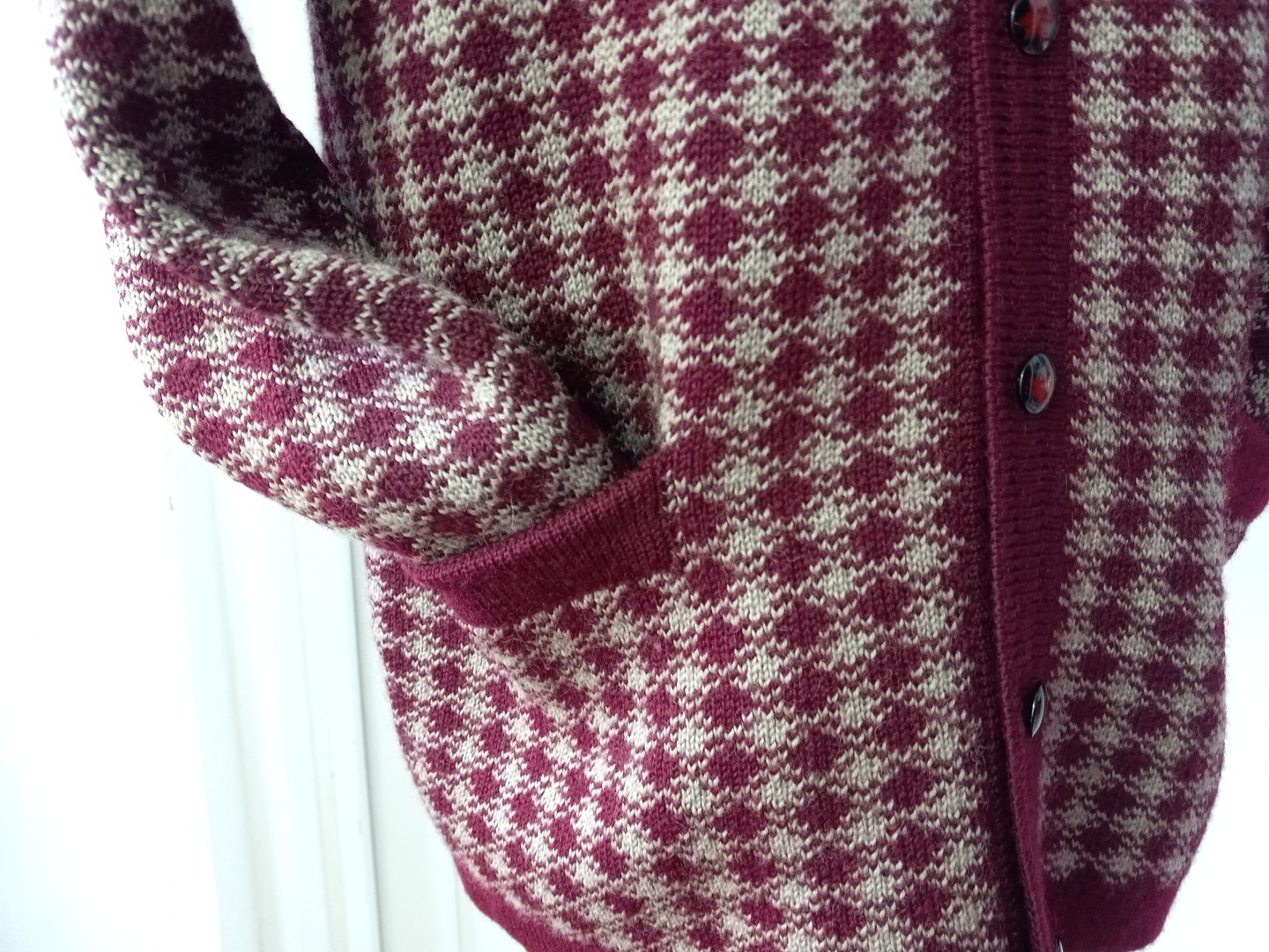 Vtg Retro Handmade Womens Cardigan Sweater Medium Knit Buttons Pockets Chest 41″