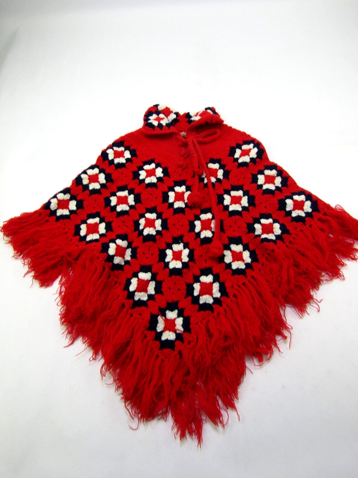 VTG Crochet Afghan Poncho Womens Small Red Fringe Fashions South Korea Grandma