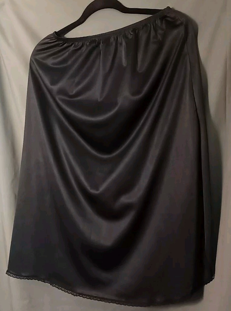Black Nylon Half Slip Vassarette Single Seam Slit, Lace Trim 28″-40″ Waist