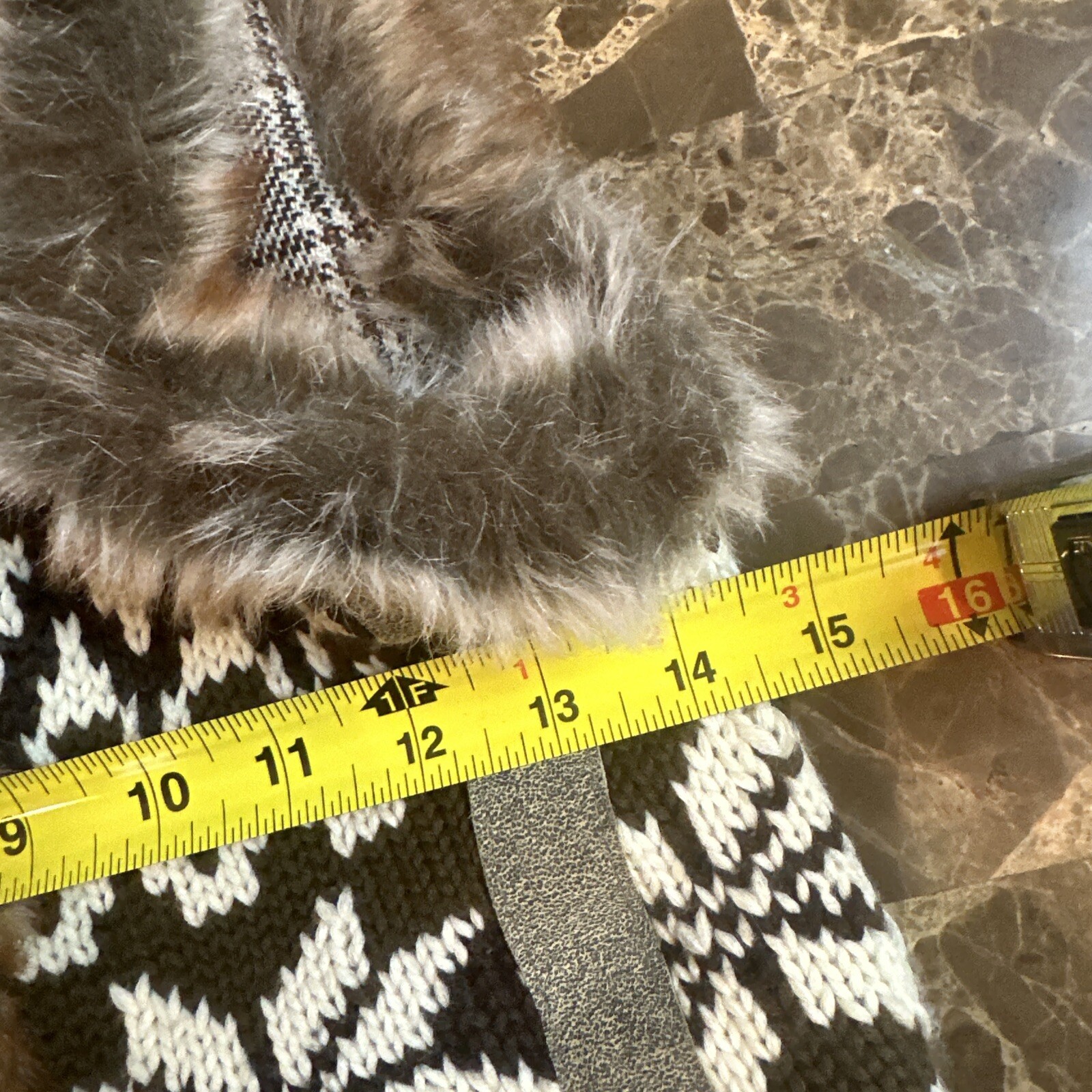 Y2K SNOWFLAKE FUR VEST S/M HIPPIE BOHO SKATER GRUNGE WHIMSIGOTH FAIRY WITCHY