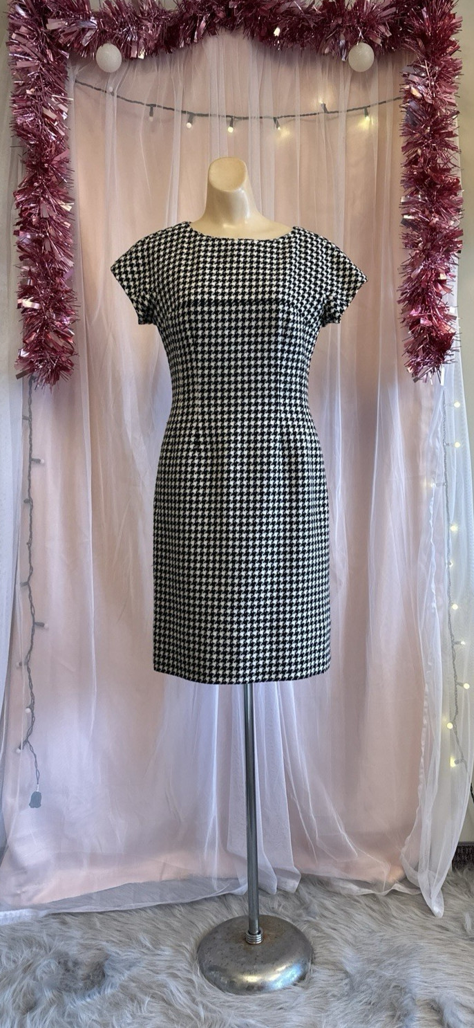 Vintage 60s Mini Dress Black White Houndstooth Preppy Mod Wool S