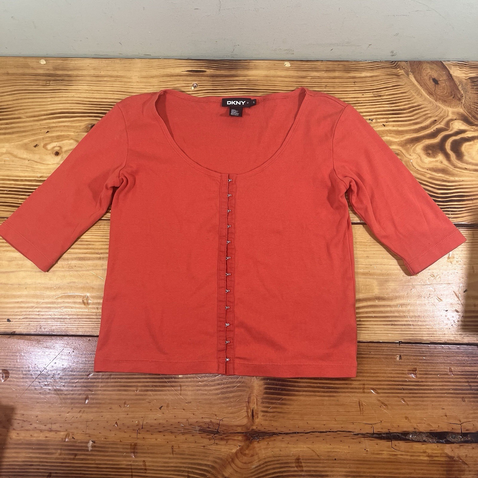 Y2K Vintage DKNY Top Shirt Size Small Cotton ORANGE Scoop Clasp Front Women’s