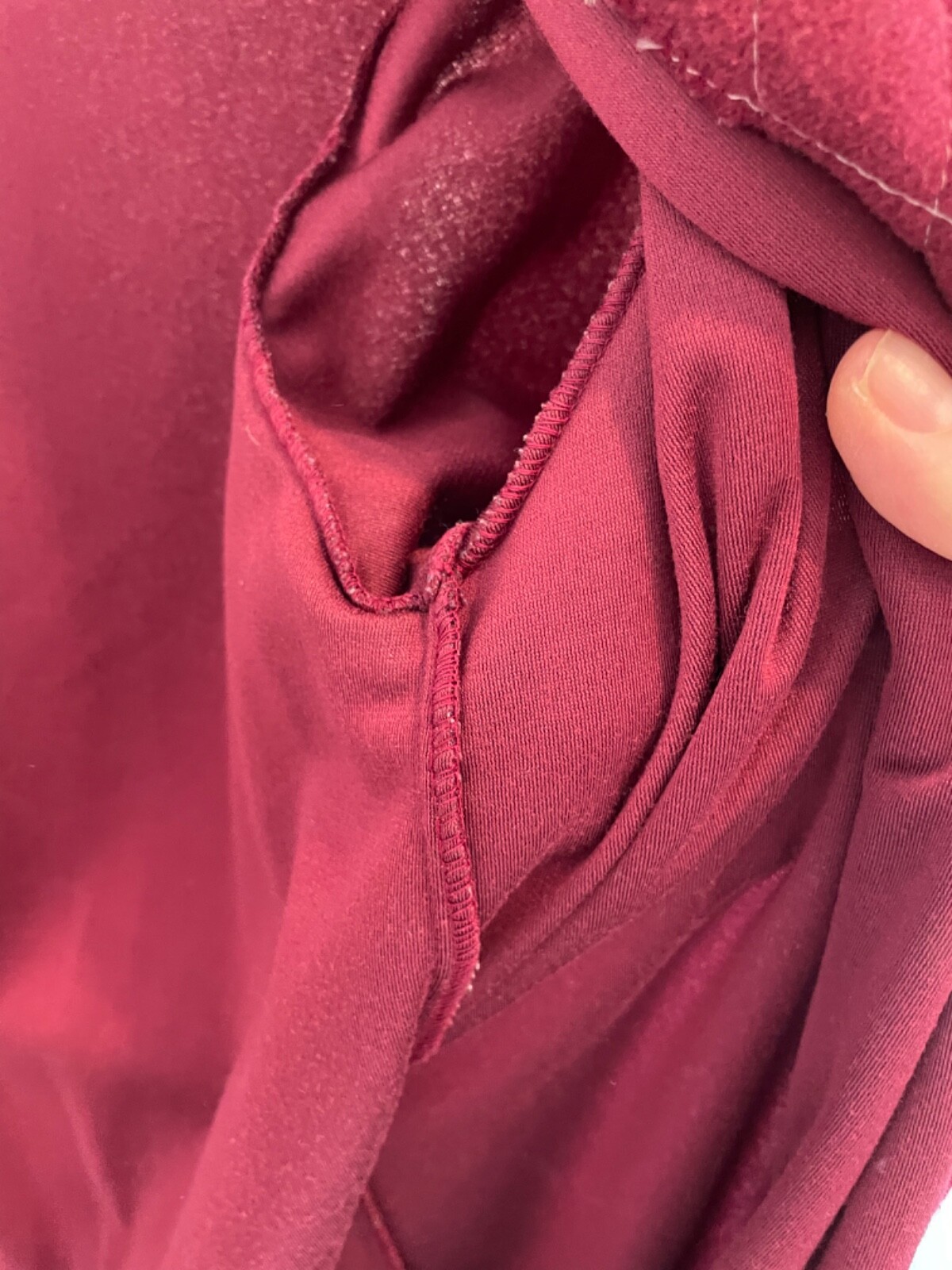 Vintage Jennifer Dale Long Fleece Belted Robe. Burgundy. Ladies 11.