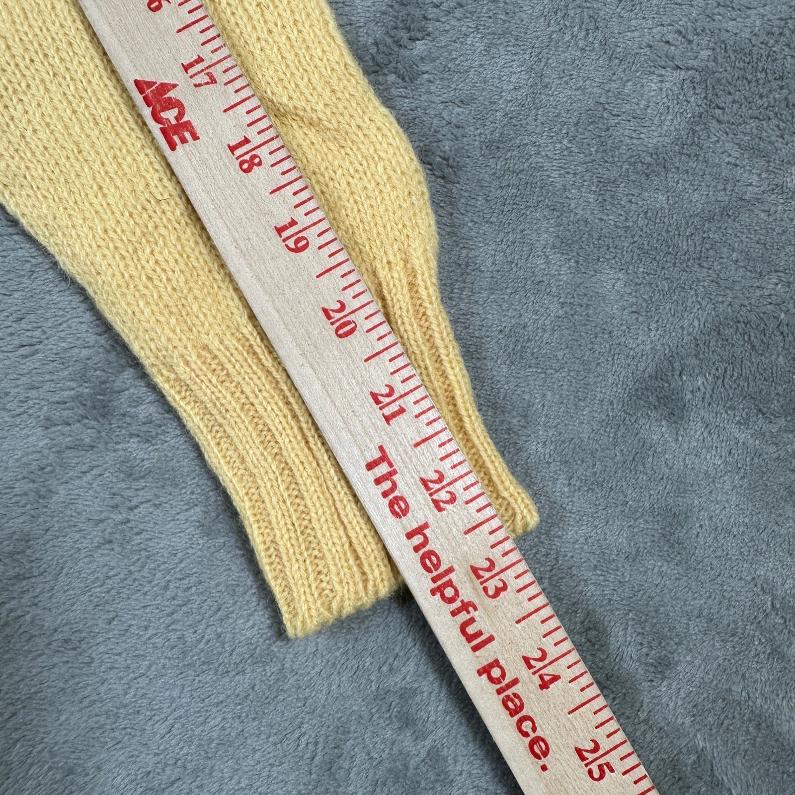 Vintage Crazy Horse Shetlander Yellow 100% Shetland Wool Crewneck Sweater HK72
