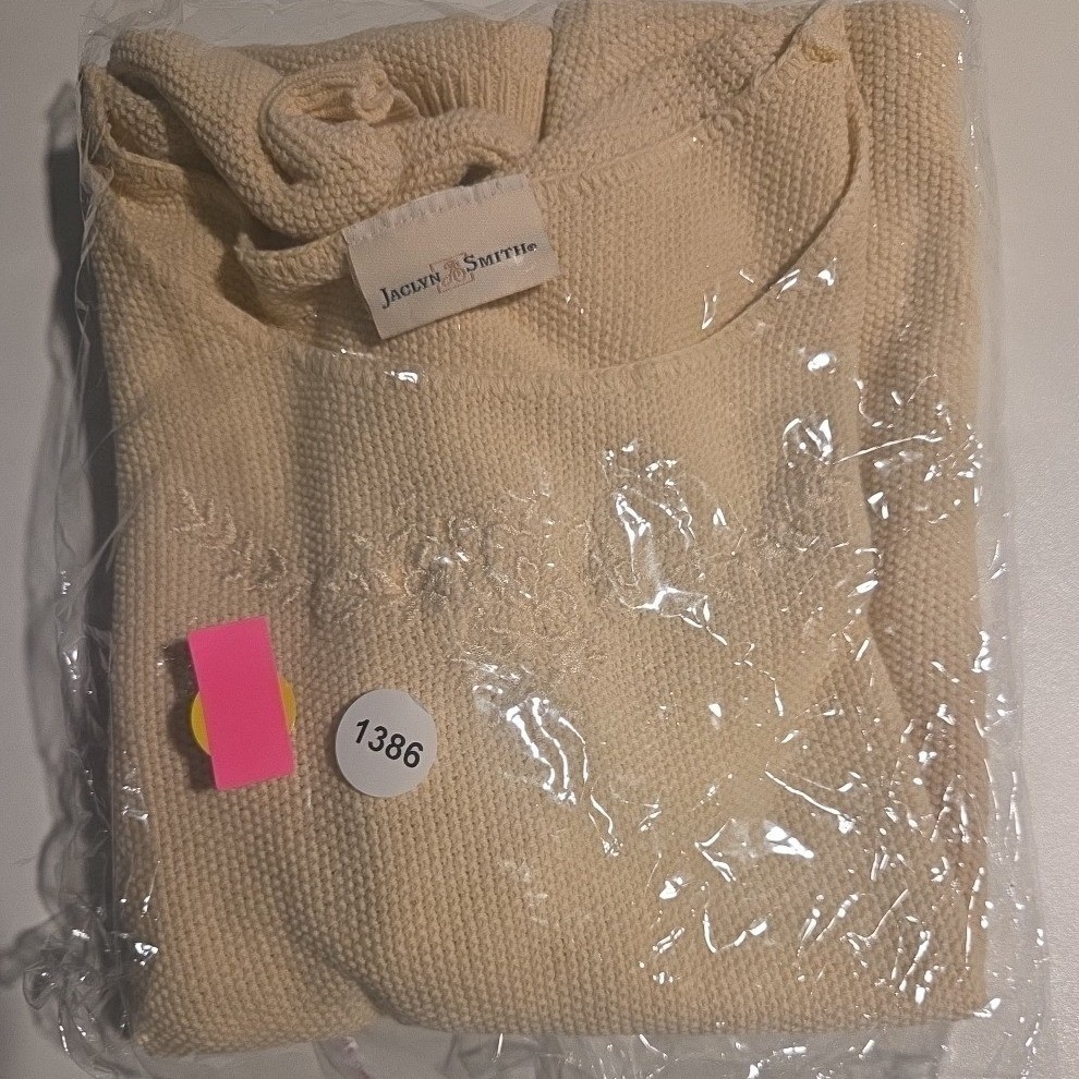 Jaclyn Smith Vintage Cream Knit Short Sleeve Embroidered Sweater, Women’s Small