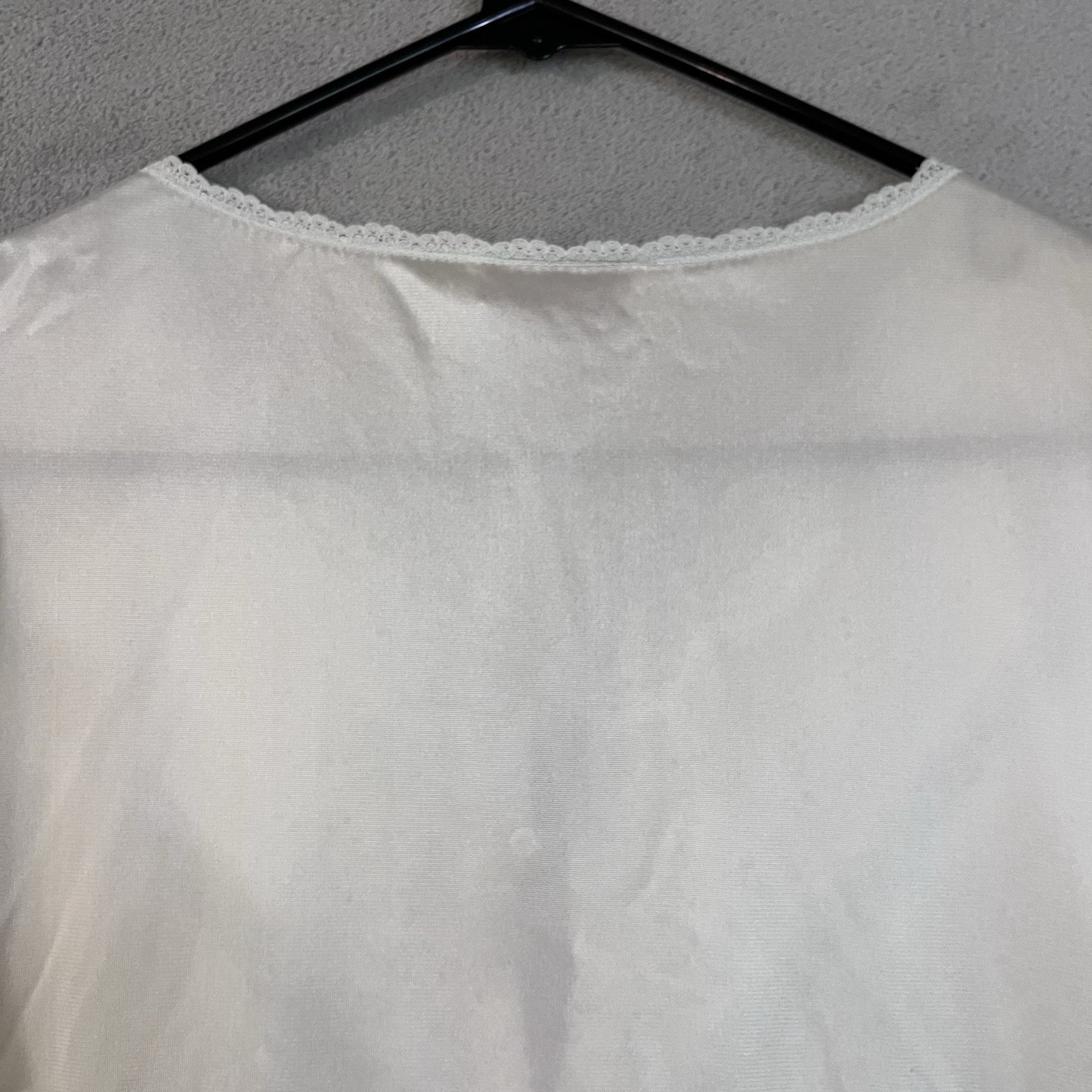 Vtg Vanity Fair Ivory Nylon Nightgown Small Lace Eyelet Button Front Cottagecore