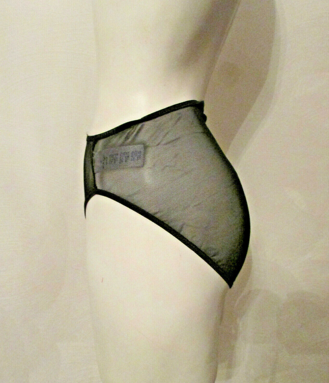90s Vassarette 14-125 Sheer Nylon Black Mesh Hipster Bikini Panties 6/42 Panty