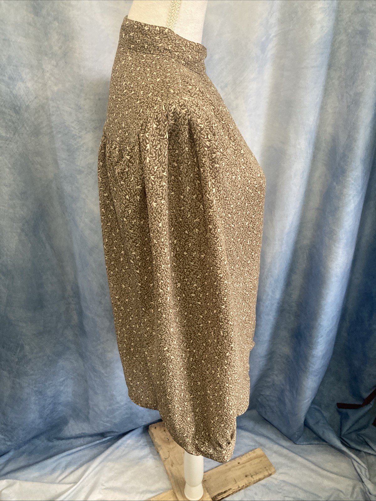 Vintage 1980s Brown Floral Leaf Blouse Sheer Boxy Secretary Poly Chiffon S/M EUC