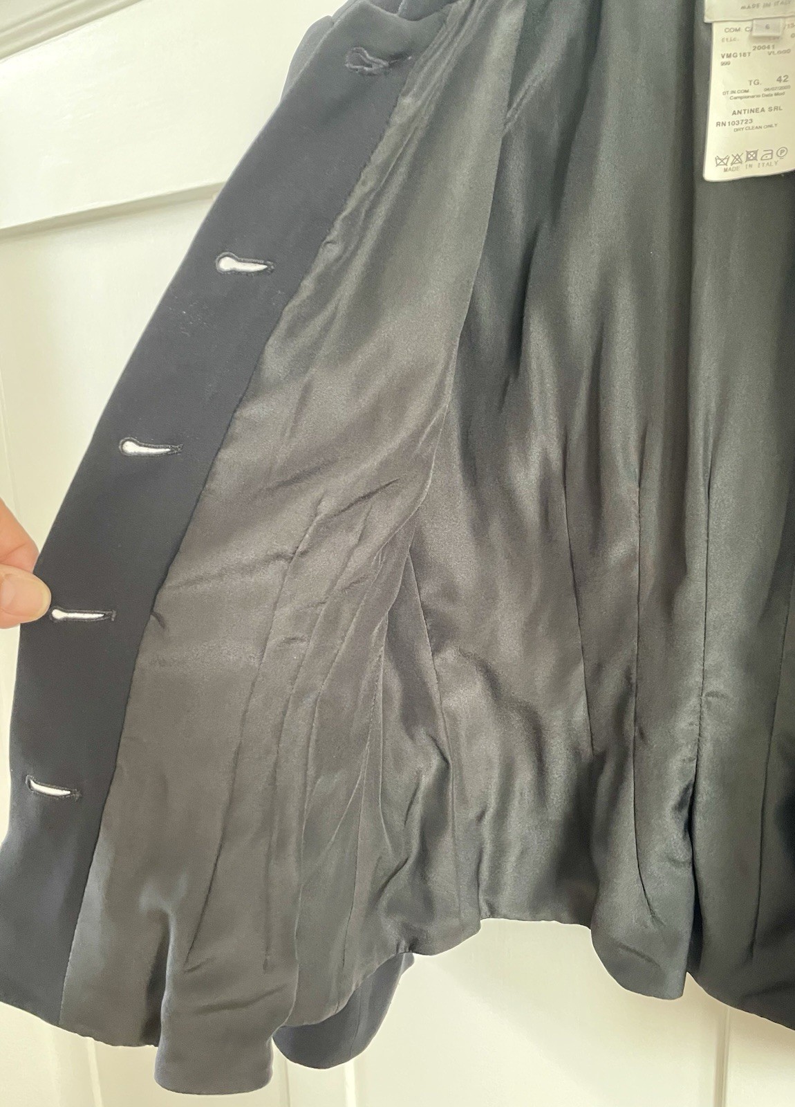 Vintage Giorgio Armani Le Collezioni black Silk Cady Cropped Jk Sz6 Madein Italy
