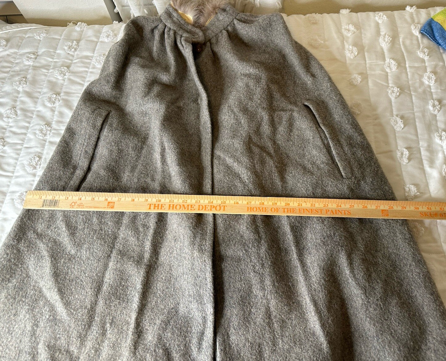 VTG Wool Opera Cape poncho Coat Cloak Blanket O/S Warm Fur Trim Pockets Hippie