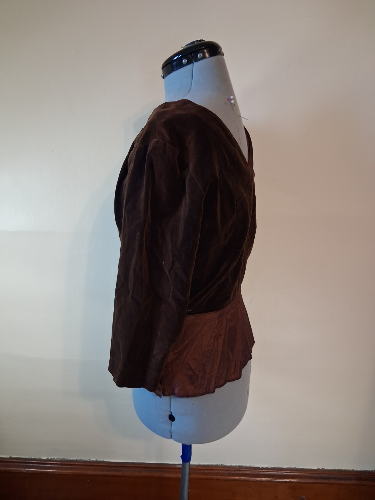 1940s 1950s Vintage Blouse, Brown Velvet Side Zipper Sz M Rosecrest