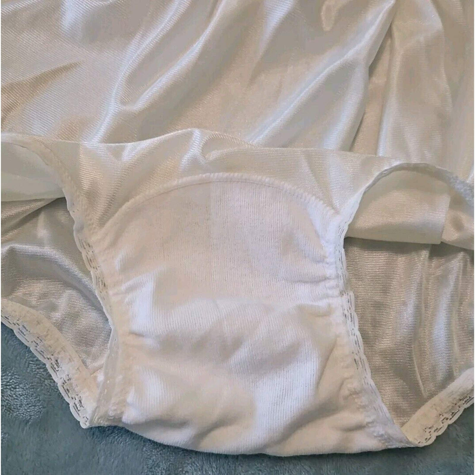 NOS NEW Vintage CAROLE Size 11 Lace Trim Beige Nylon Hi Cut Granny Panties