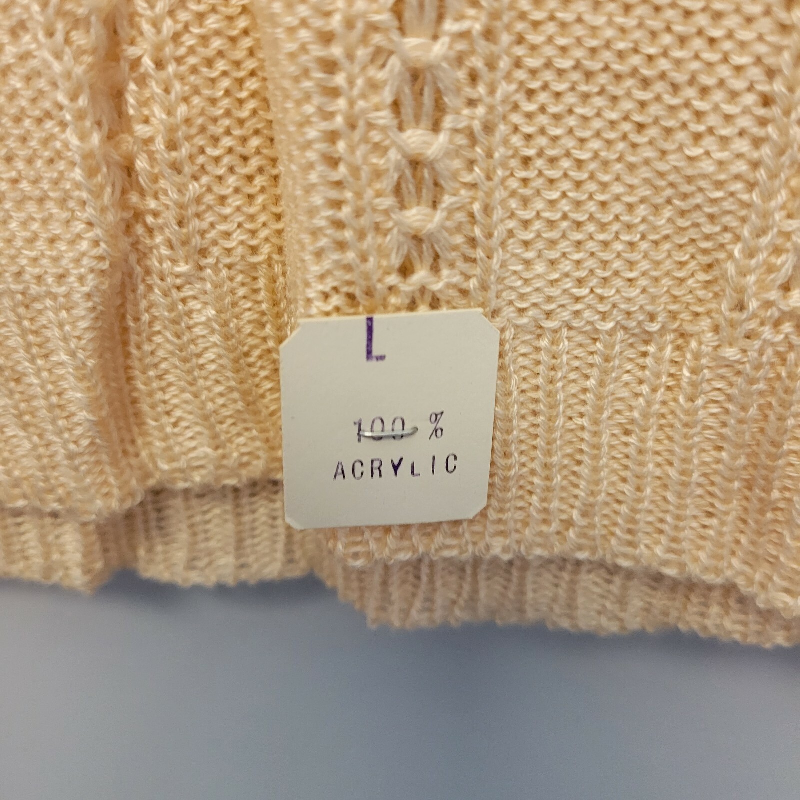 Miss Scotch English 100% Acrylic Short Sleeve Sweater. Vintage (Size Large)