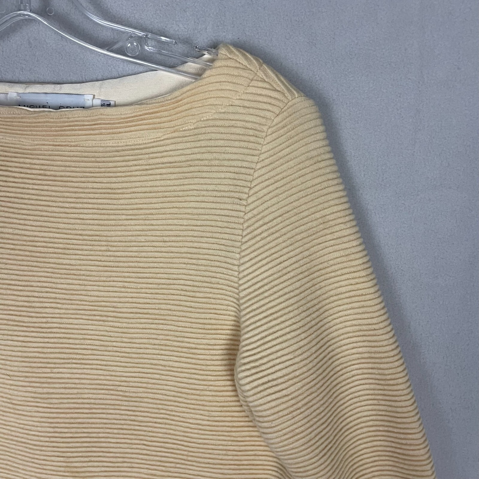 Vintage Miguel Cruz Women’s Top 100% Wool Sweater Ribbed Yellow