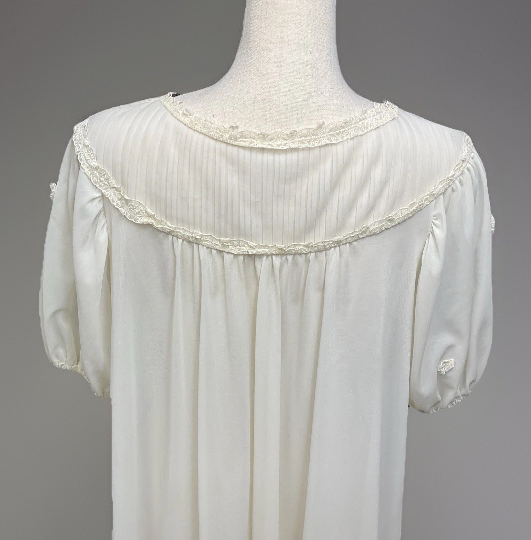 VTG Luxite By Kayser Sheer White Peignoir Duster Robe Women’s Sz 32 Puff Sleeve