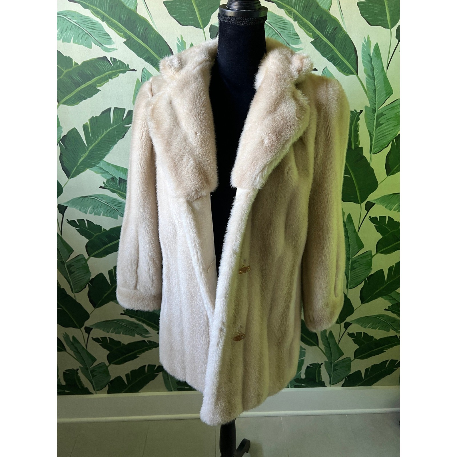 Russel Taylor Mincara Faux Fur Coat Women Small Cream