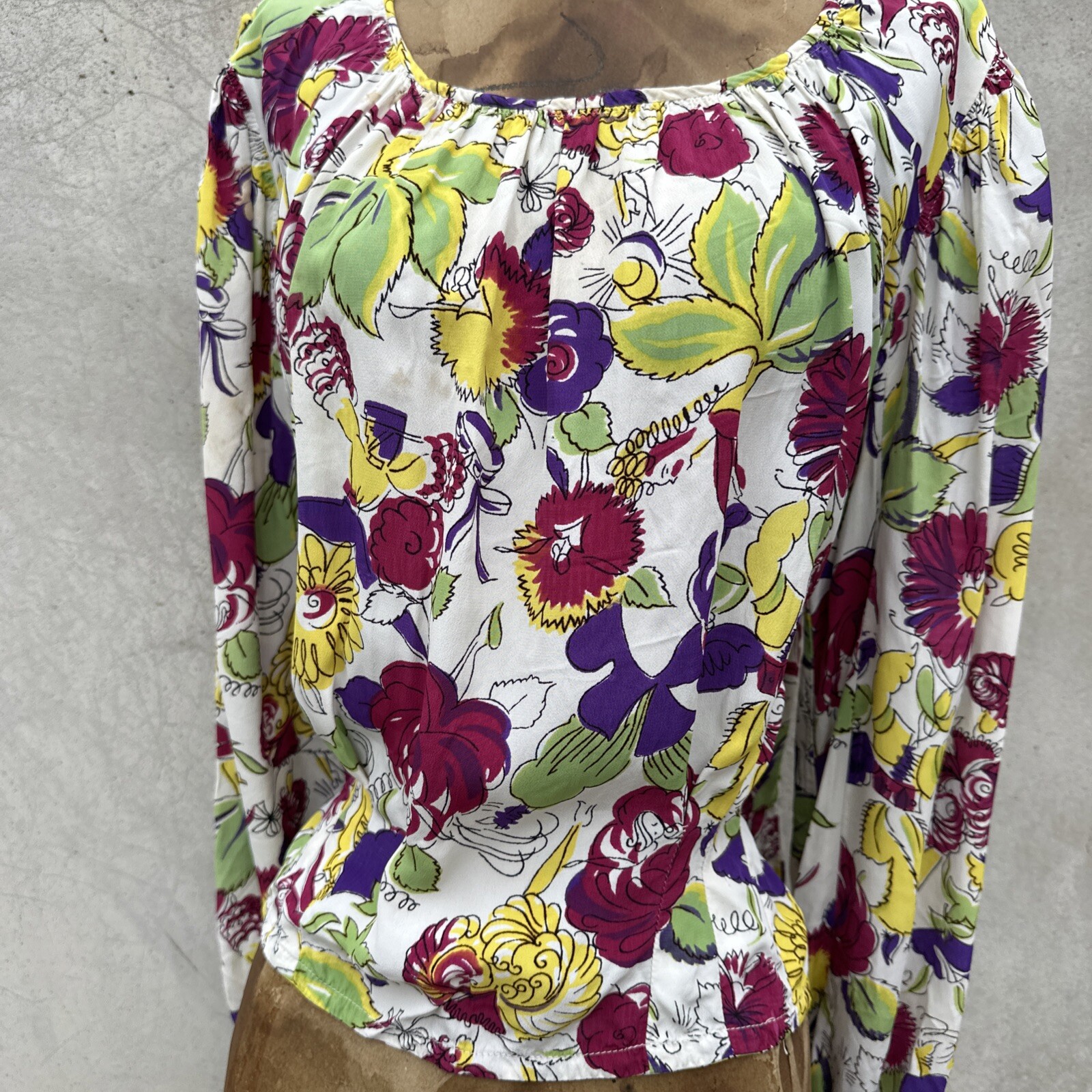 Vintage 1940s Anthropomorphic Floral Novelty Print Blouse Crepe Top Deco Shirt