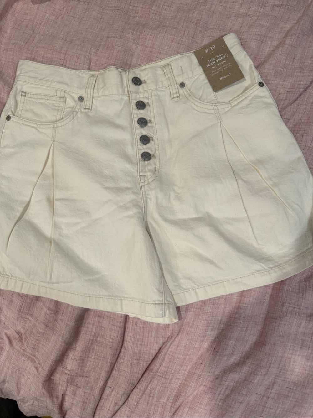 Madewell ’90s Jean Short, Off White Denim, Pleated Button Front, S 29