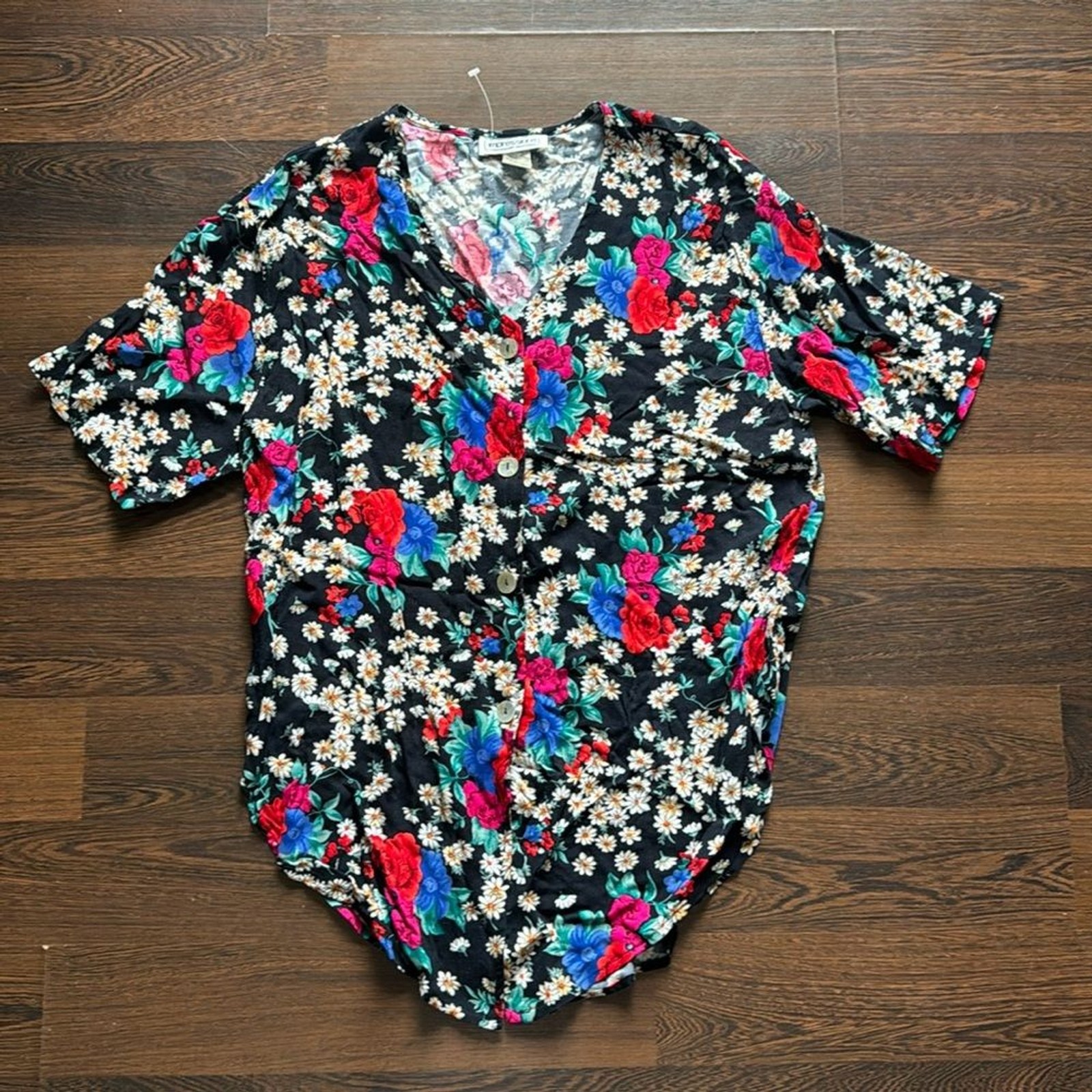 Impressions of California Vintage Floral Button Down Top Medium
