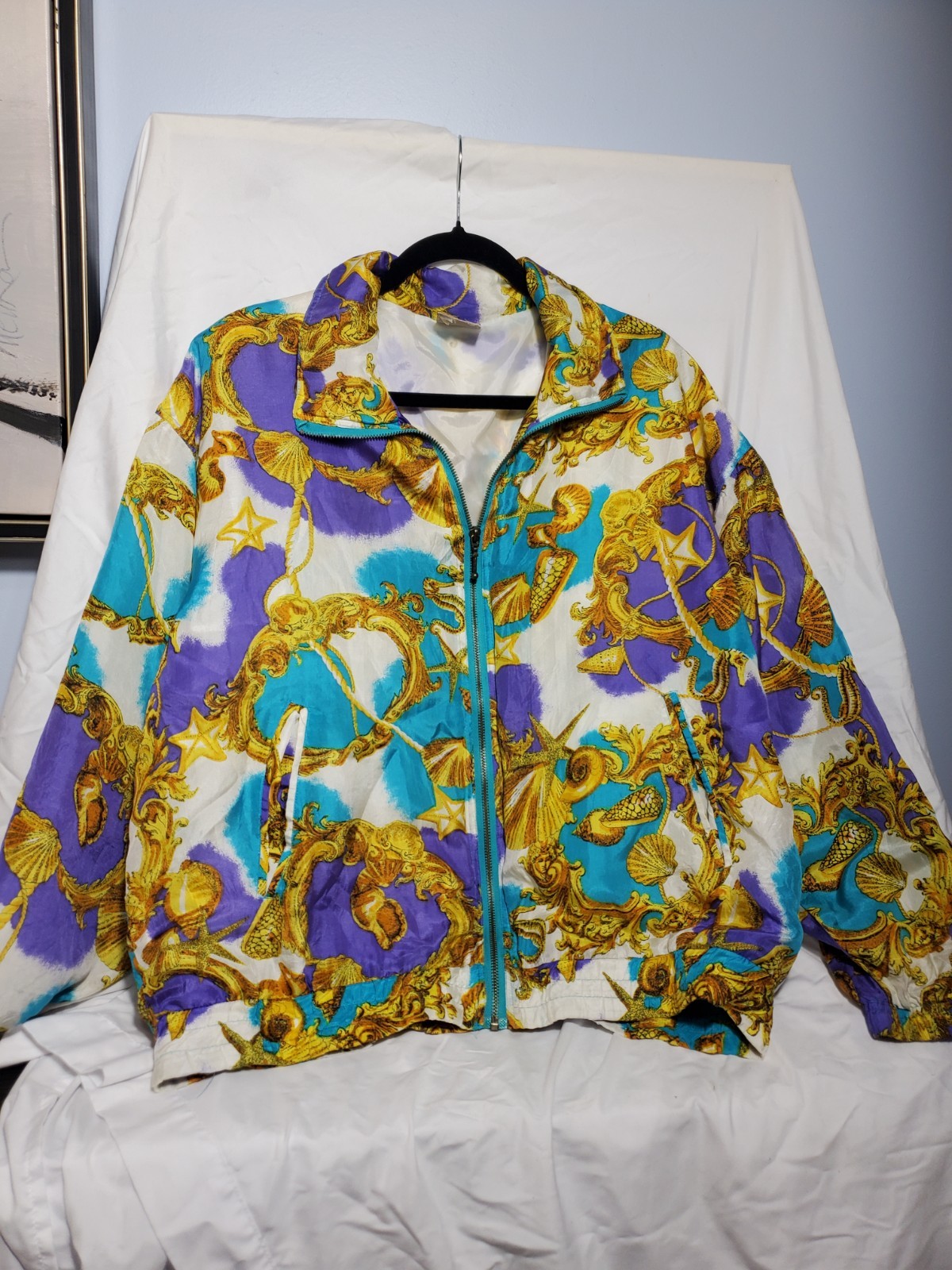 Vintage windbreaker 1980sBAROQUE OUTBROOK SHELL SEAHORSE STARFISH PRINT SILK