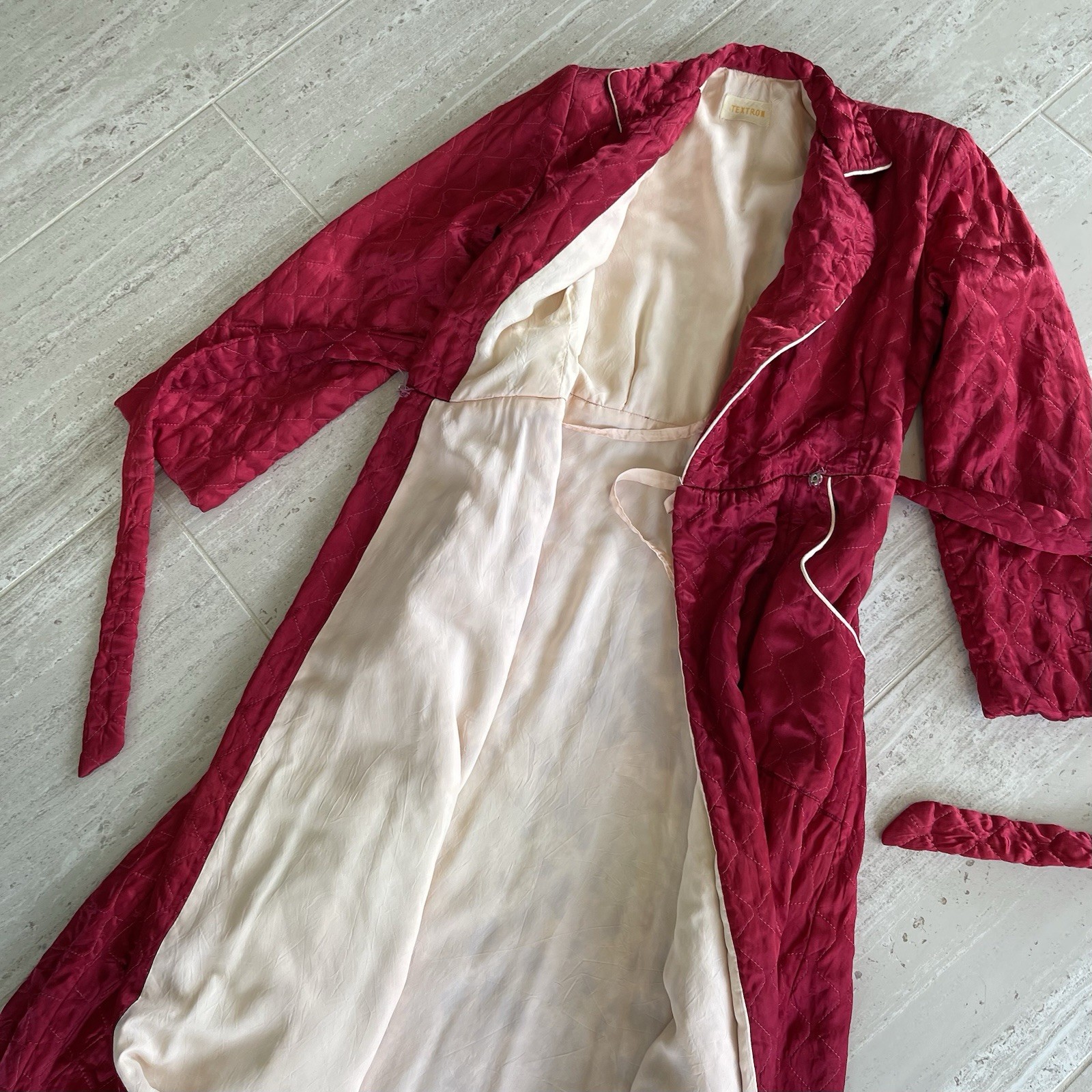 Vintage Textron Quilted Robe Womens Medium Red Satin Long Belted Loungewear