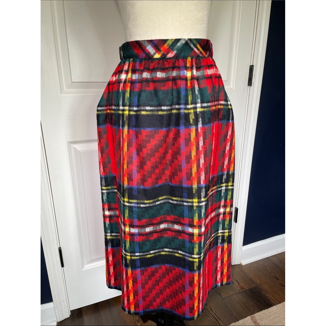 Vintage J Celeste Plaid Midi Skirt Wool Cashmere Blend Tartan Red Size 4