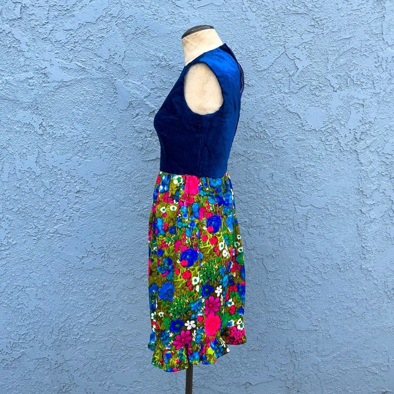 1970s Mod Dress Petite XS Floral Flower power Hippie groovy mini