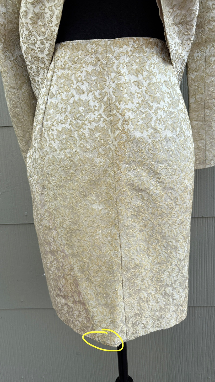 vtg REID & REID 40s 50s Old Money Brocade Velvet Collar Jacket Skirt Suit Set