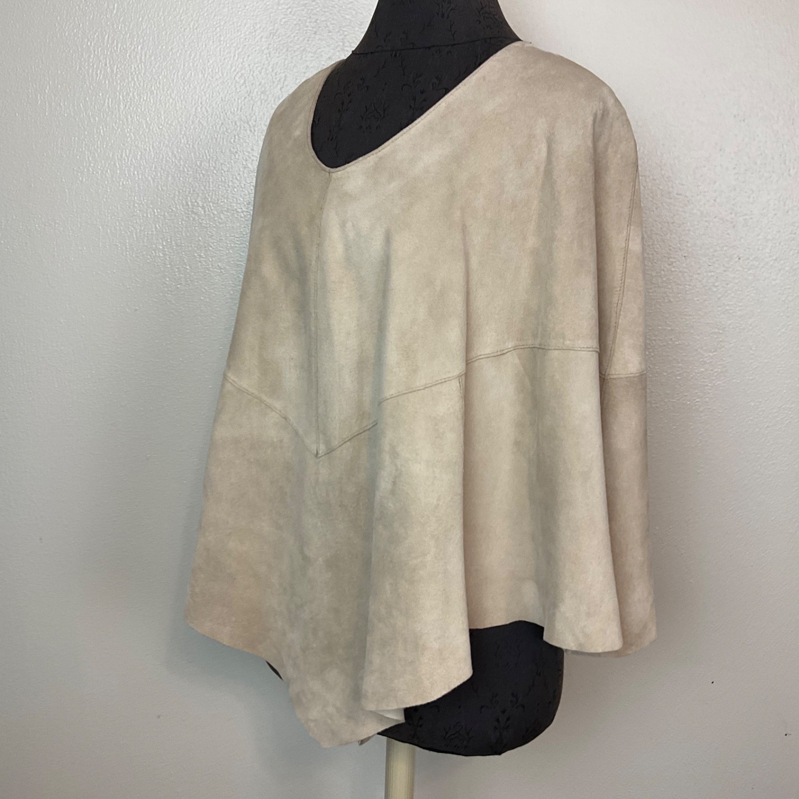 Vtg Uniform John Paul Richard Suede Leather Poncho Buckskin Tan Lined Western L