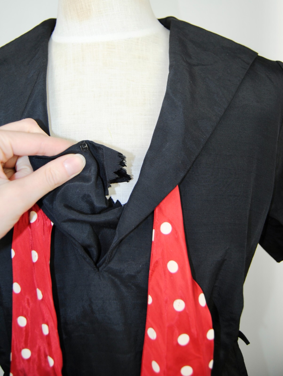 1950s Vintage Pat Perkins New Old Stock Black Dress with Red Polkadot Scarf – XL