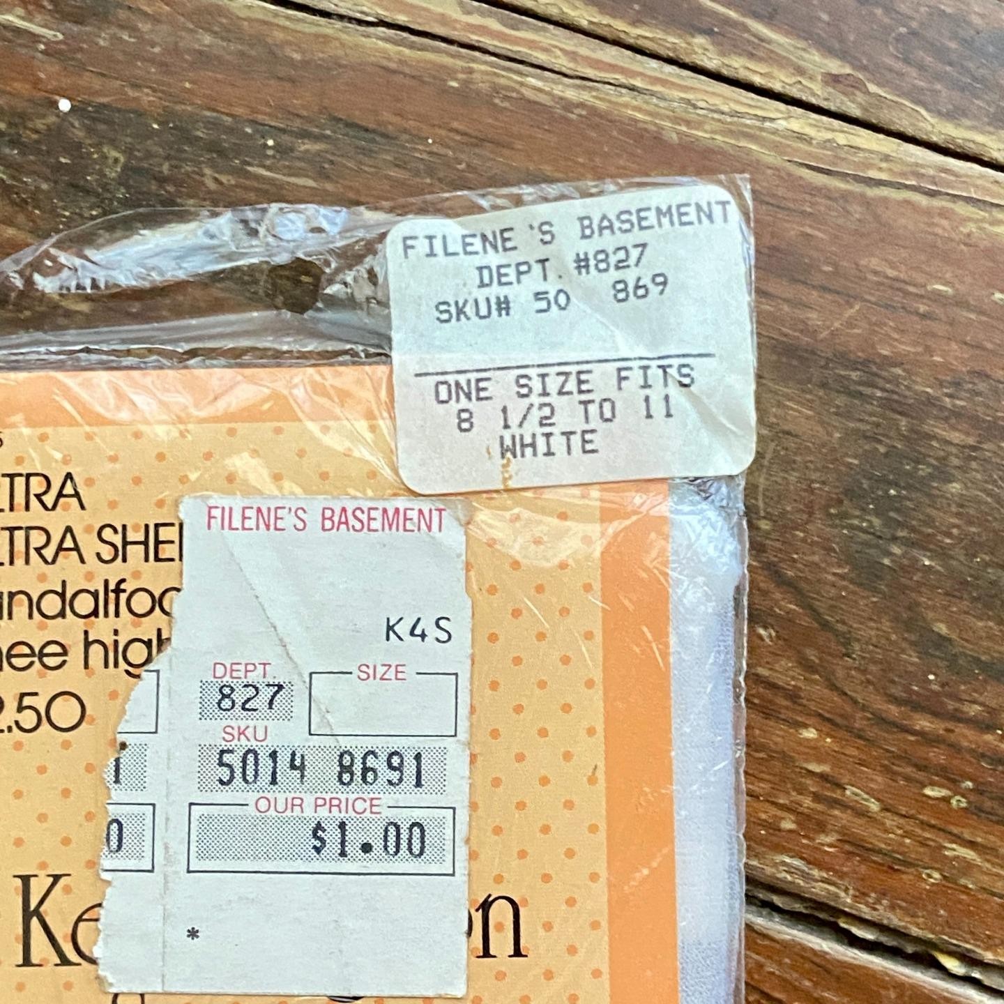 NOS Vintage Kensington Square Comfort Top Sheer Knee Highs Sandalfoot White New