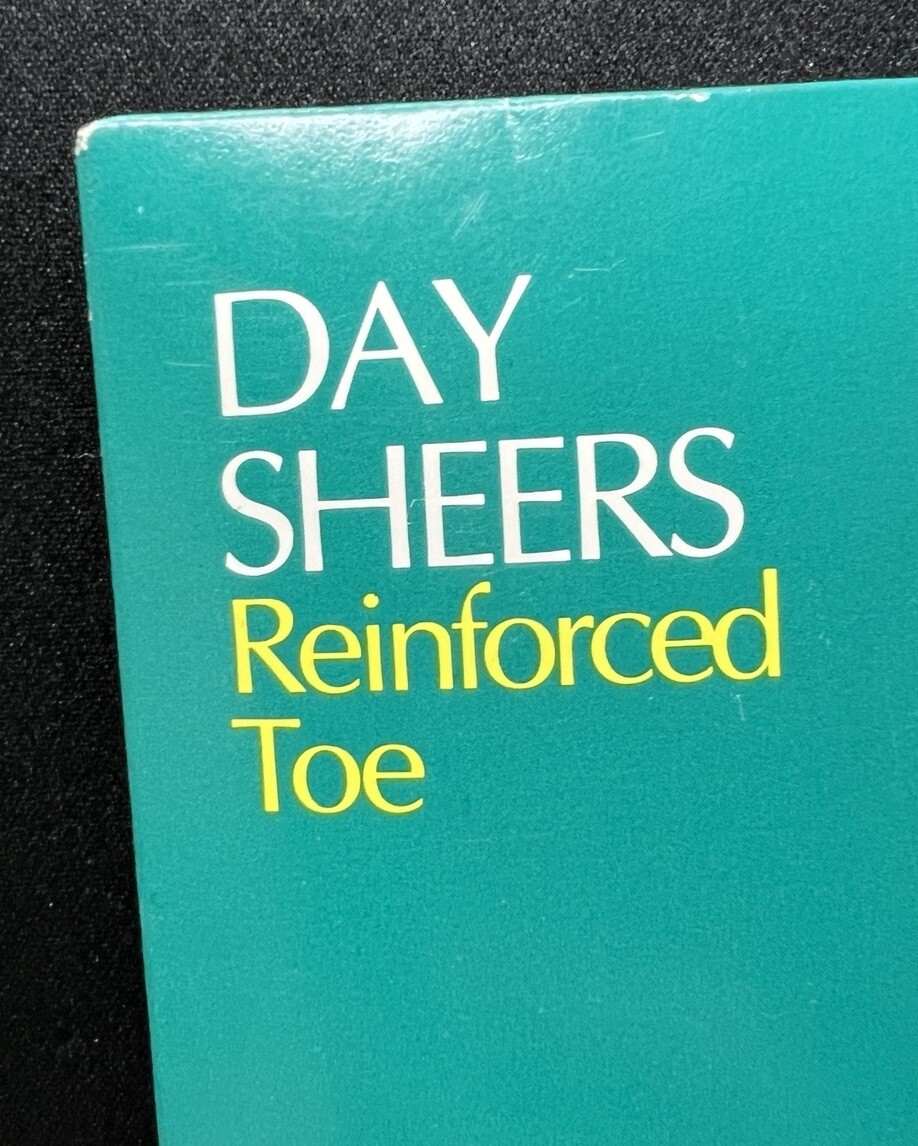 Vtg Sears Hug-Alon Knee-Highs Day Sheers 2 Pairs Fuller Leg Smoky Taupe