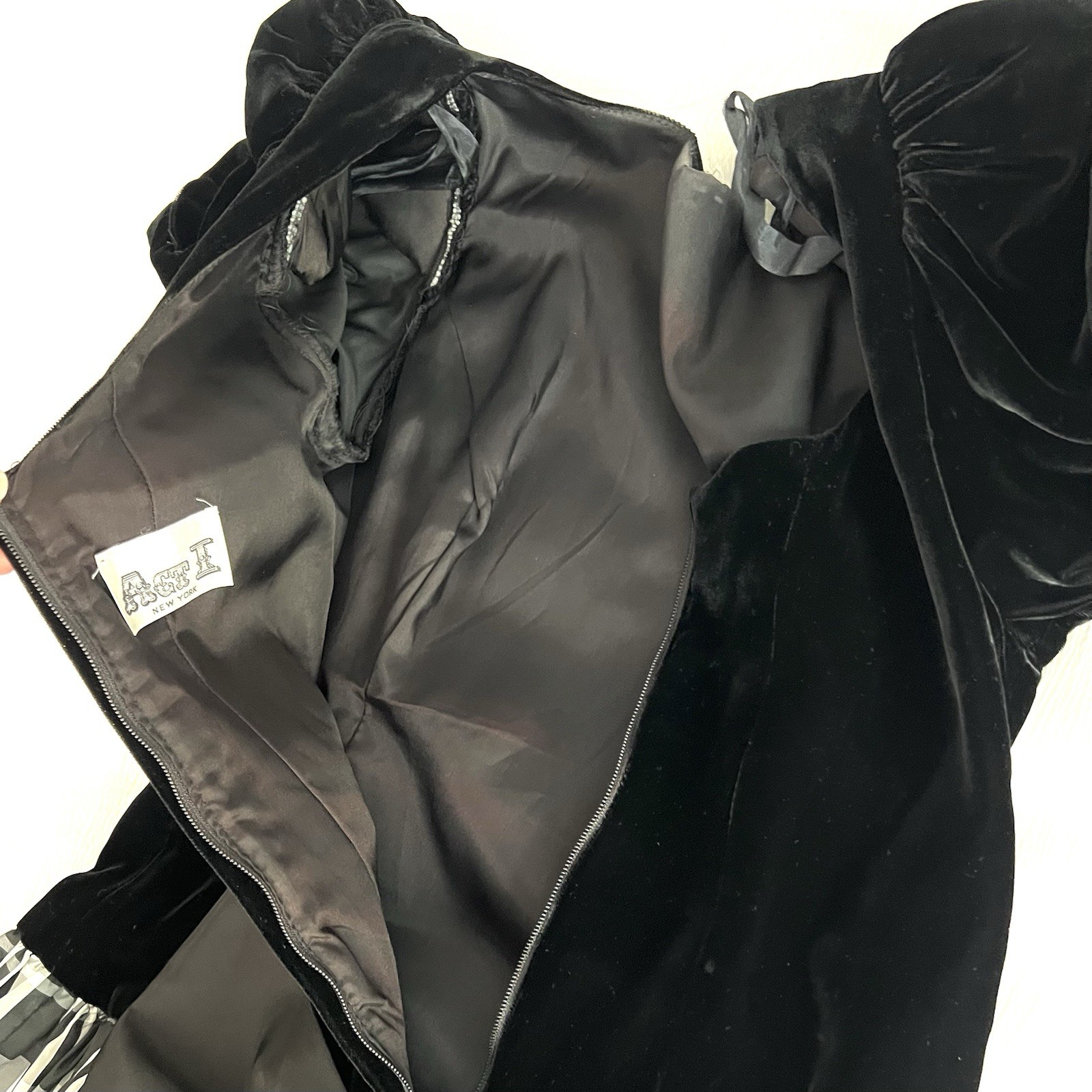 VTG 80’s ACT 1 New York Black Velvet & Taffeta Dress Satin Back Bow Sz 9-10 USA