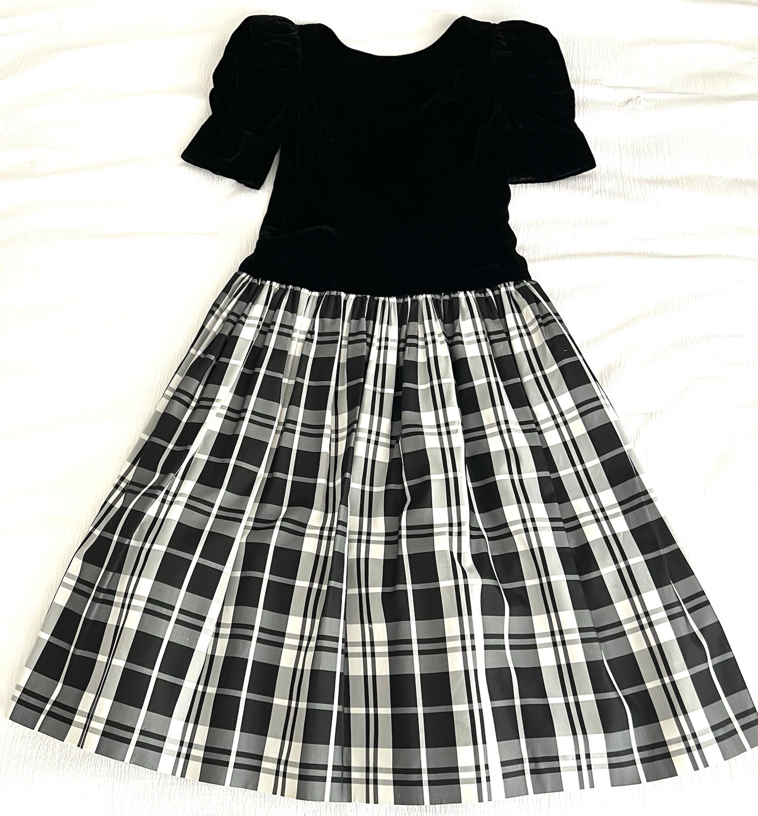 VTG 80’s ACT 1 New York Black Velvet & Taffeta Dress Satin Back Bow Sz 9-10 USA