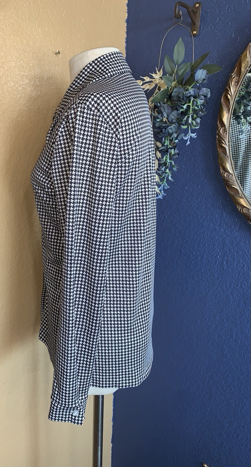 B6 80s Black White Houndstooth Button Front Blouse Long Sleeve Collared MEDIUM